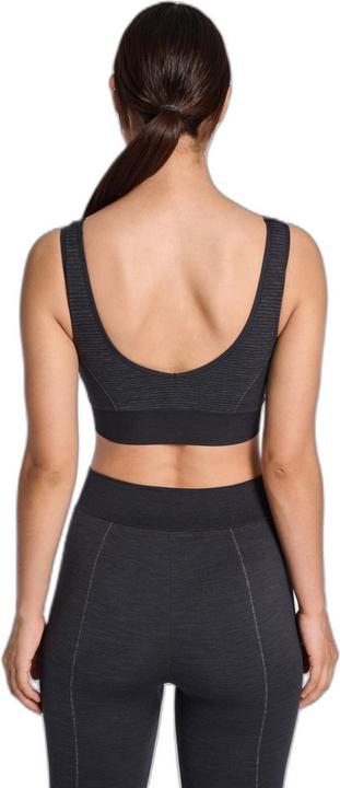 Actual product image hummel Mt Ivy Seamless Sports Top (S)