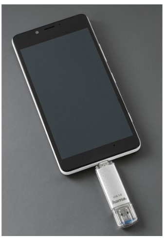 Actual product image Hama C-Laeta (64 GB, USB-A, USB-C, USB 3.0)