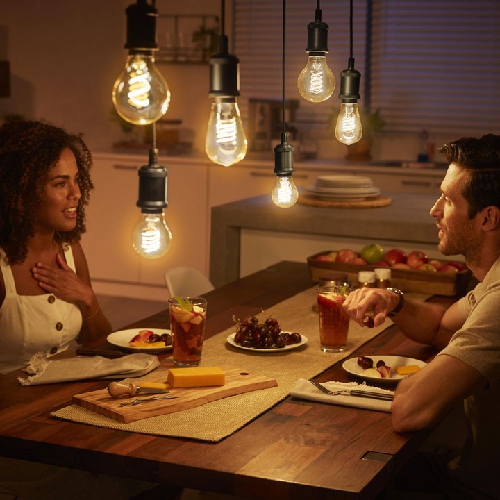 Immagine prodotto Philips Hue Tonalità Bianco BT (E27, 7 W, 550 lm, 1 x, G)