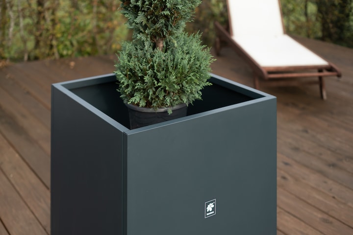 Produktbild Herstera Metal Planter Cube (70 cm)