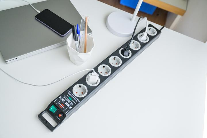 Produktbild Brennenstuhl Super-Solid (8 x, 2.50 m)