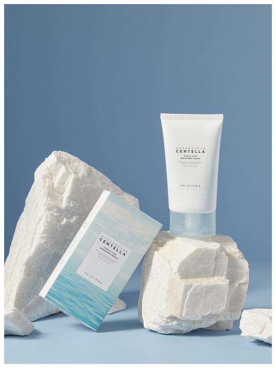 Actual product image Skin1004 Madagascar Centella Hyalu-Cica Silky-Fit Sun Stick (Sun stick, SPF 50+, 20 ml, 20 g)