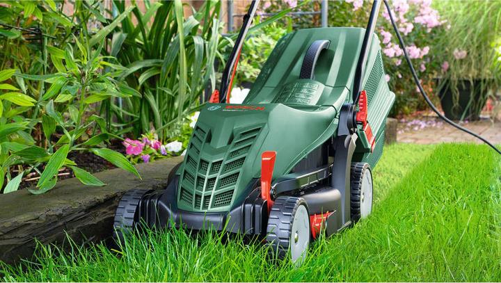 Actual product image Bosch Home & Garden UniversalRotak 37-555 (Electrical connection)