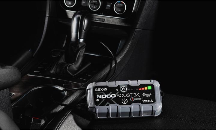Productafbeelding Noco Boost X45 (1250 A, 2584 mAh)