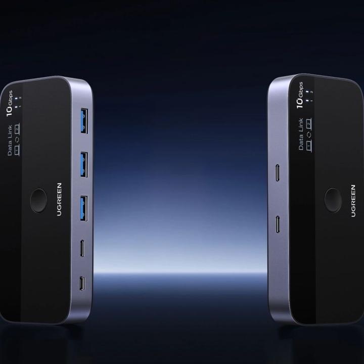 Actual product image Ugreen Switch Przełącznik switch USB-C USB-A 10Gb/s - szary