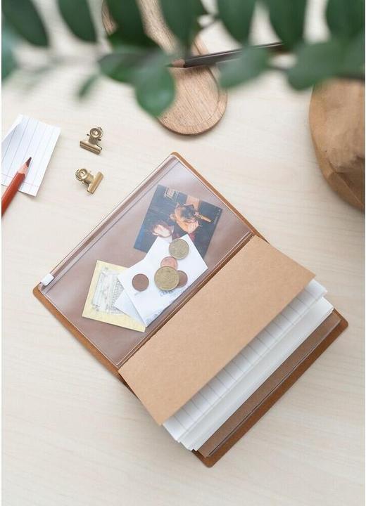 Actual product image - Hufflepuff leather travel notebook 12x19.6 cm (yellow) (Lined, Hardcover)