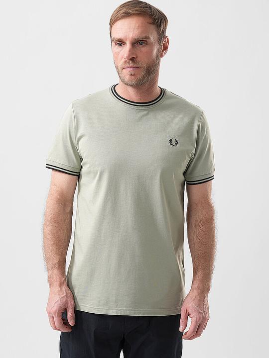 Actual product image Fred Perry M1588 (L)