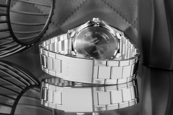 Produktbild Casio MTP-1384D-1AVDF Herrenuhr + BOX