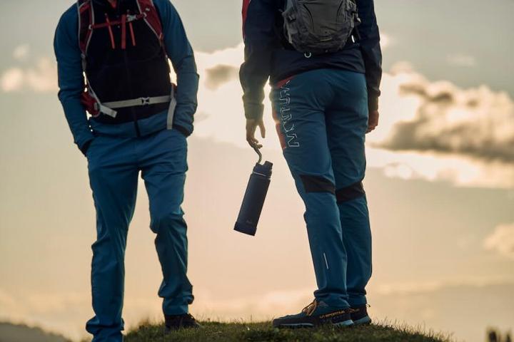 Produktbild Puro Thermotrinkflasche Edelstahl, 500ml, schwarz (0.50 l)