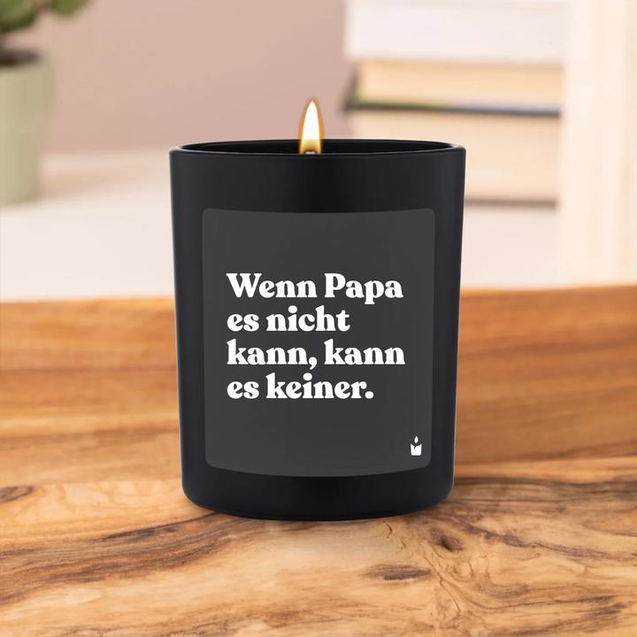 Produktbild Chatty Candles Duftkerze Woody Wenn Papa es nicht kann, kann es keiner.