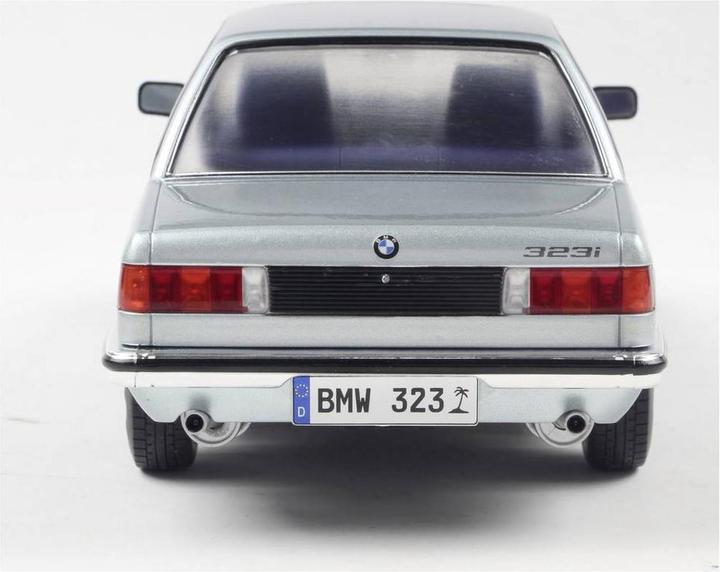 Actual product image Solido 1:18 BMW E21 323I s. blau met. 1980