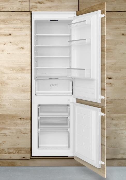 Actual product image Amica Built-in fridge-freezer EKGCS 387 900 (270 l)