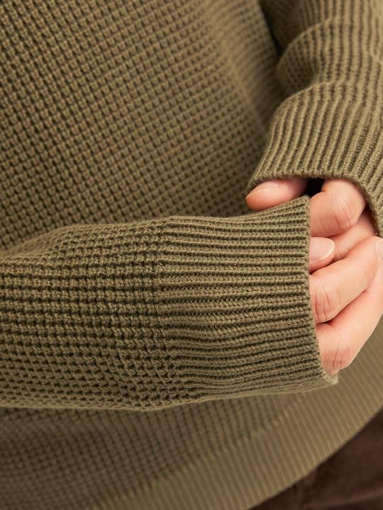 Actual product image Jack & Jones Plain knitted jumper with round neck Knitted jumper with round neck (S)