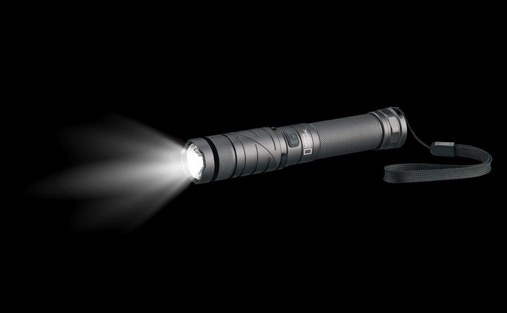 Actual product image National Geographic Flashlight Iluminos LED RG800 (15.30 cm, 800 lm)