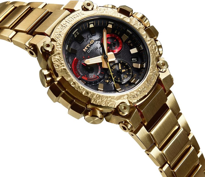 Actual product image Casio Supermoon - MTG-B3000CX-9AER (Diving watch, 51 mm)