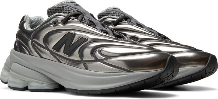Image du produit New Balance 5030 Metallic Silver Grey (46.5)