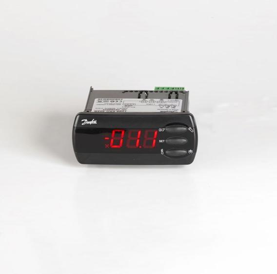 Actual product image Danfoss EKC 202D - Køle-apparatstyring, Temp., Multi, 4 relaeer, 1f, 1k, 2,5 VA