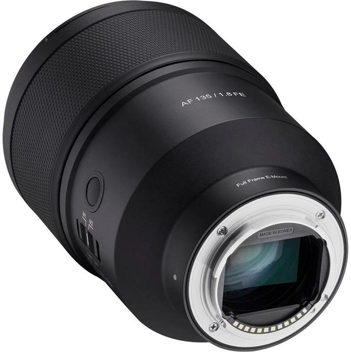 Actual product image Samyang AF 135mm f/1.8 FE (Sony E, full size, APS-C / DX)