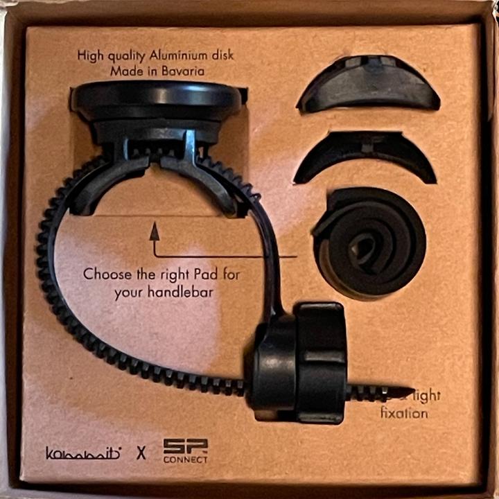 Actual product image Kommit Mount Bundle with SP Connect Micro Bike Mount for bike towing system (Black)