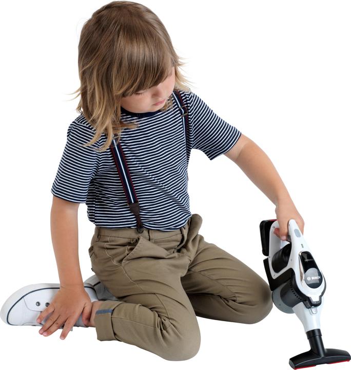 Actual product image Theo Klein 6806 Cleaning Trolley with vacuum cleaner Bosch Unlimited I Robust broom trolley made of high-qualit