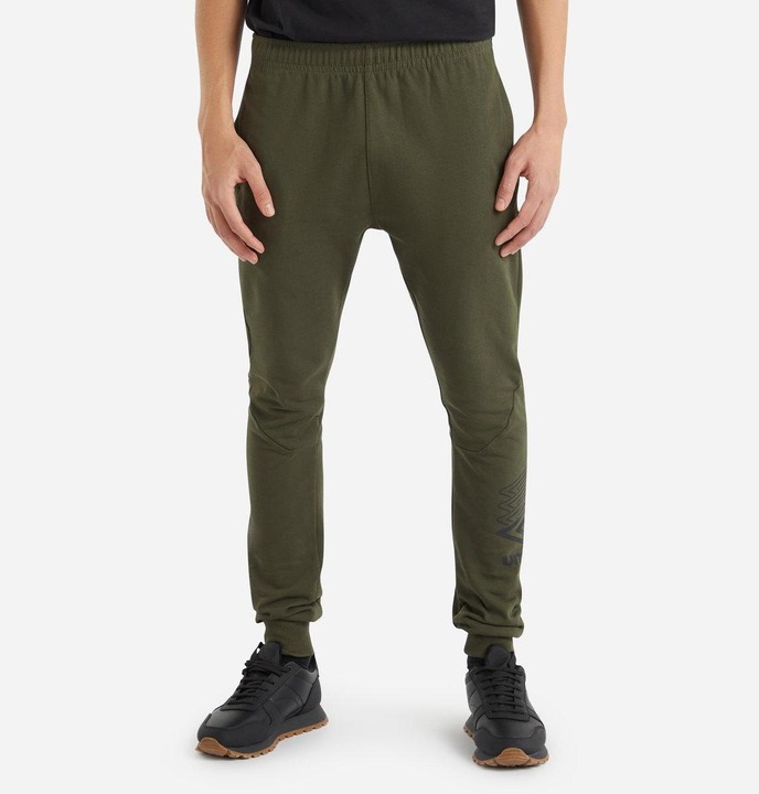 Produktbild Umbro Terrace Jogginghosen (M)