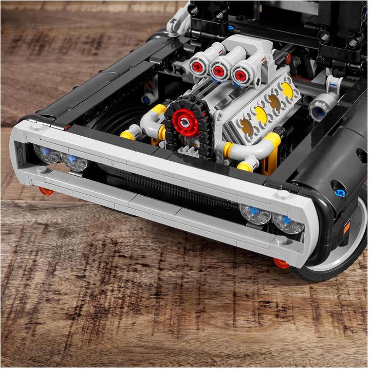 Produktbild LEGO Dom's Dodge Charger (42111, LEGO Technic)