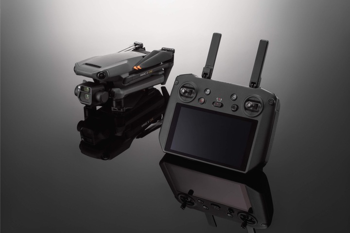Actual product image DJI RC Pro Controller (Drone remote control, DJI Air 2S, DJI Mavic 3 Pro Cine, DJI Mavic 3, DJI Mavic 3 Pro, DJI Mavic 3 Cine, DJI Mavic 3 Classic, DJI Mini 3 Pro)