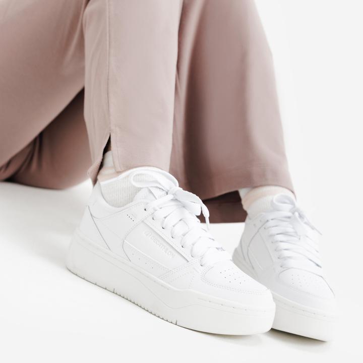Immagine prodotto Decathlon Scarpe da ginnastica basse da donna in pelle (41)