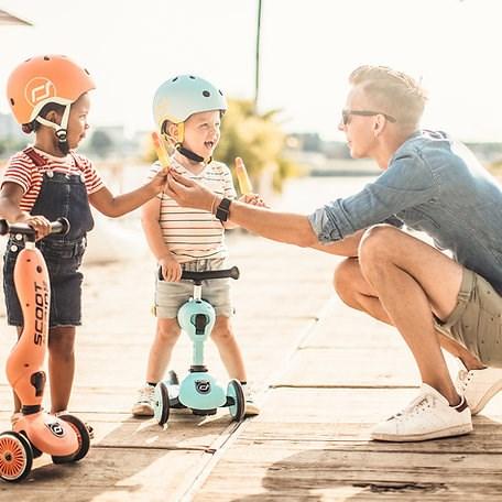 Actual product image Scoot and Ride Kask (45 - 51 cm)