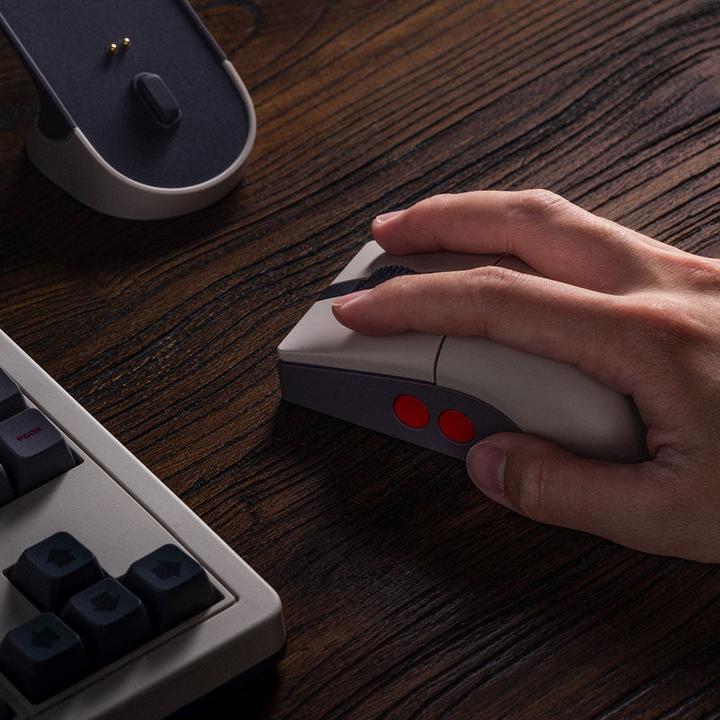 Produktbild 8bitdo Retro R8 (Kabelgebunden, Kabellos)