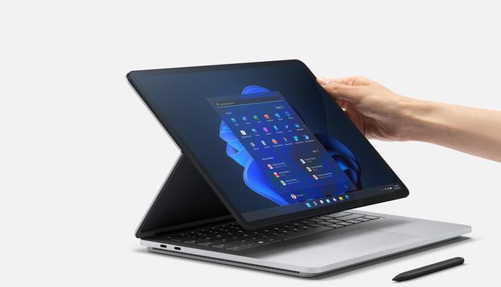 Actual product image Microsoft Surface Laptop Studio (14.40", Intel Core i5-11300H, 16 GB, 256 GB, DE)