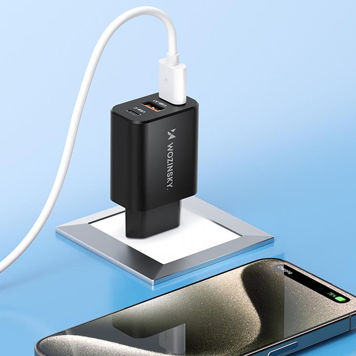 Actual product image Wozinsky Åadowarka sieciowa CWCUCB 30W USB-C / 2 x USB-A - czarny (30 W)