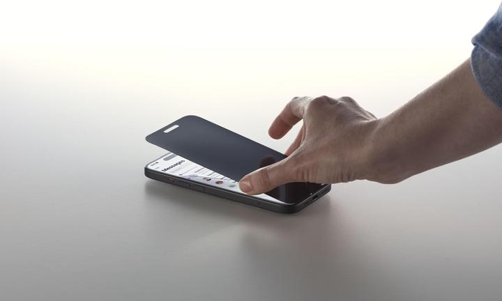 Produktbild Cellularline Top Secret Eclipse (1 Stk., Apple iPhone 15)