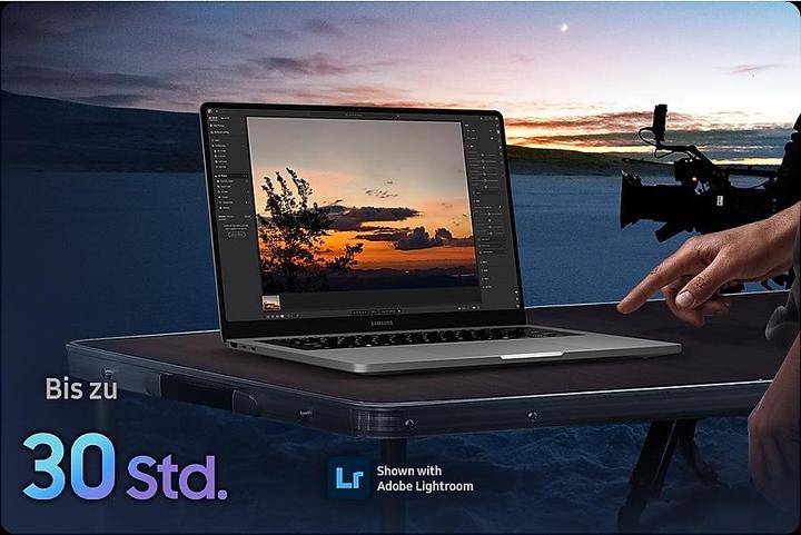 Actual product image Samsung Galaxy Book6 Ultra 16" WQXGA+ Touch Core Ultra X7 358H 32GB/1TB SSD Arc B390 Win11 (16", 1000 GB, 32 GB, DE)
