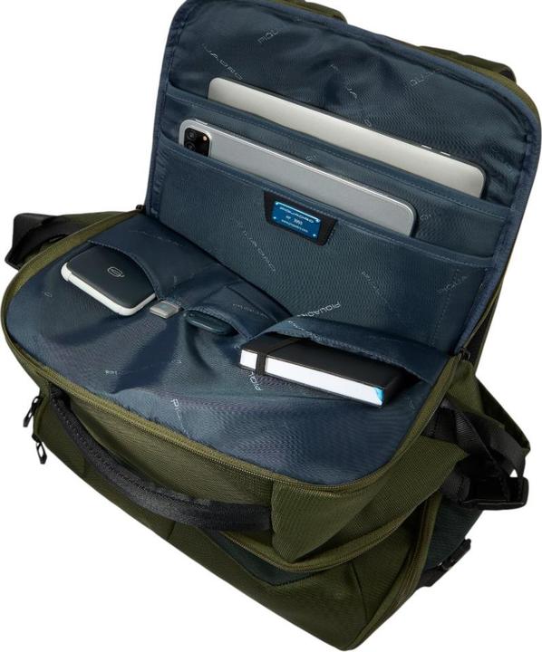 Actual product image Piquadro Reise-Laptop-Rucksack 15,6" aus recyceltem Stoff (36 l)