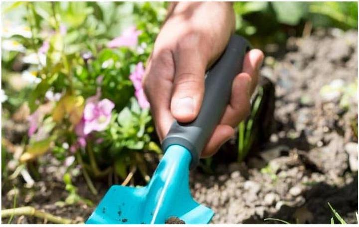 Actual product image Gardena Trowel