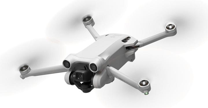 Produktbild DJI Mini 3 Pro mit RC Controller (34 min, 249 g, 48 Mpx)