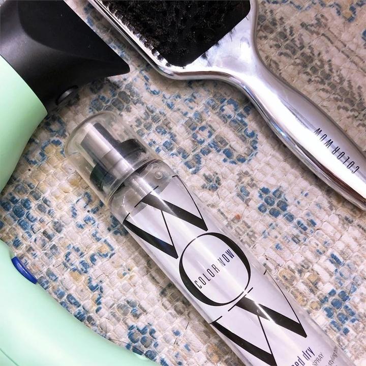 Produktbild Color Wow Speed Dry Blow (150 ml)