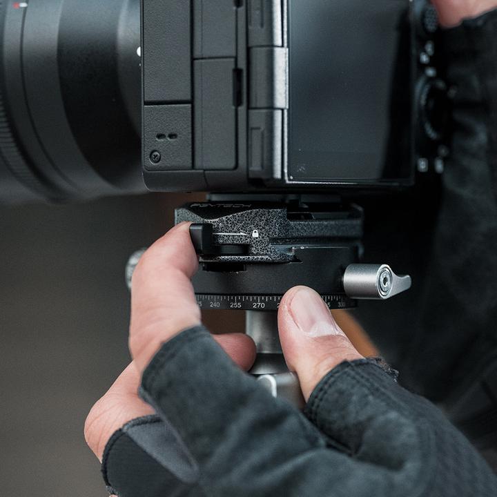 Produktbild Pgytech Quick Release Clamp and Plate Arca-Type V2 (Stativ Schnellwechselplatte)