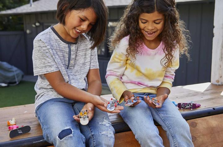 Productafbeelding Hot Wheels Skate Collector Serie Assortiment (Engels, Duits, Frans, Italiaans)