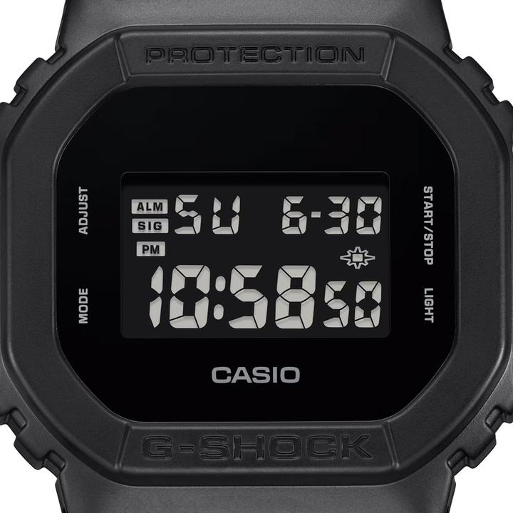 Actual product image G-Shock DW-5600 (Digital watch, Sports watch, Diving watch, 48.90 mm)