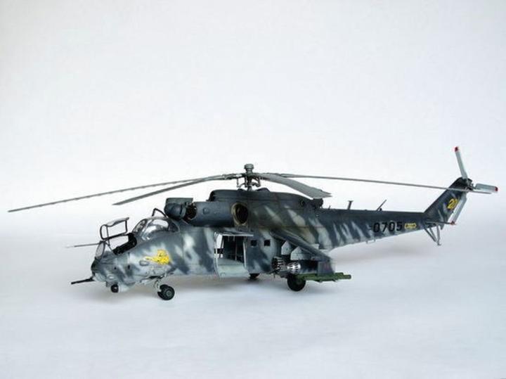 Actual product image Trumpeter Mil Mi-24 V Hind-E