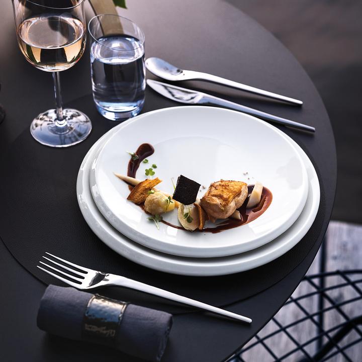 Actual product image Villeroy & Boch Frühstücksteller NewMoon (1 x, 24 cm)