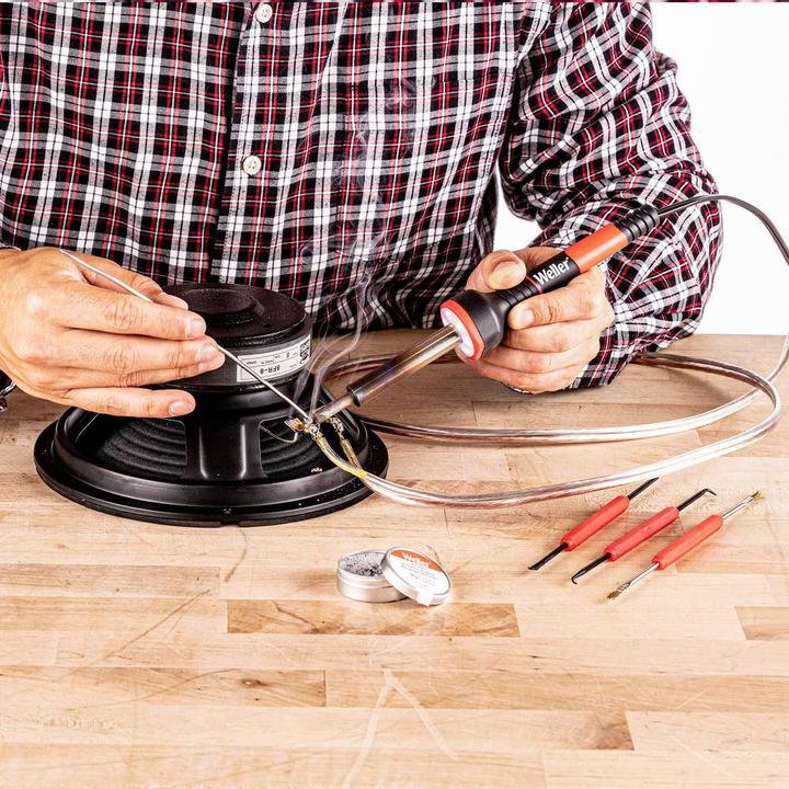 Image du produit Weller Erem WLIRK6023C Fer à souder 230V 60W Conique, Forme Chisel 427°C (max) incl. Plateau, incl. Soudure