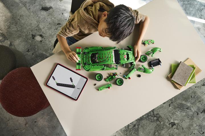 Image du produit LEGO Porsche 911 GT3 R Rexy AO Racing Rennwagen (42224, LEGO Technic)