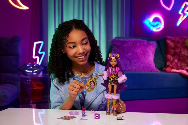 Actual product image Monster High Monster Fest Clawdeen