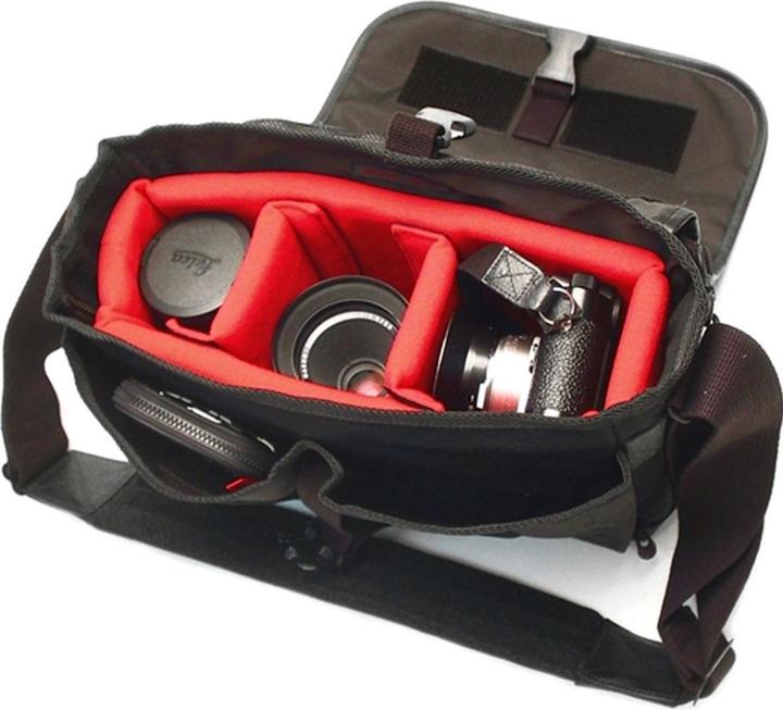 Actual product image Fujifilm Artisan Artist ACAM 7100 BLK (Camera shoulder bag)