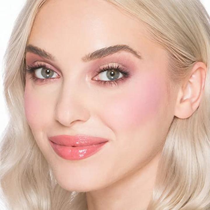 Produktbild Too Faced Cloud Crush Blush (candy clouds)