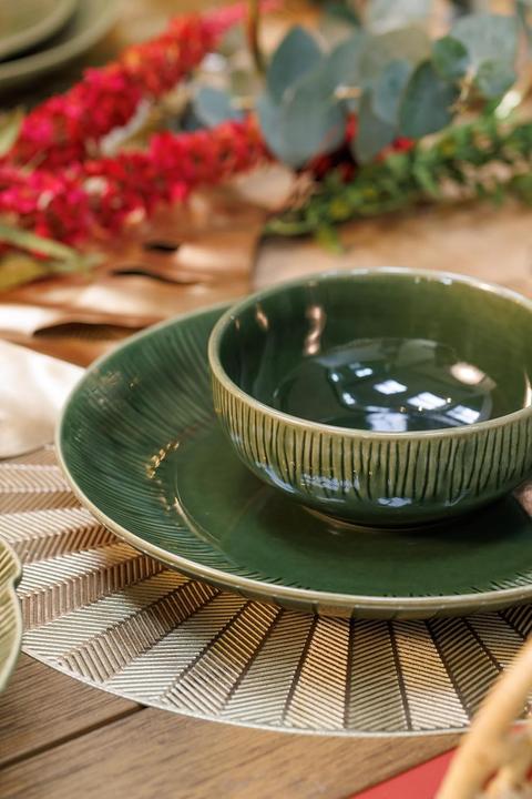 Actual product image Mikasa Jardin 12-Piece Stoneware Dinner Set, Green (12 pcs.)