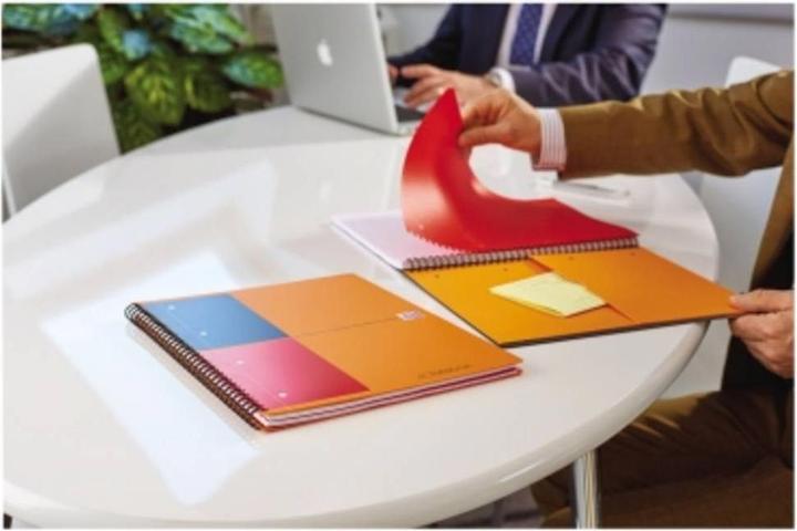 Actual product image Oxford Activebook (A5+, Checked, Soft cover)